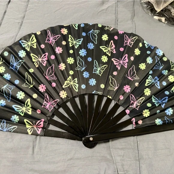 iHeartRaves Black Holographic Set with Multicolor Butterfly Design - Picture 5 of 6